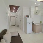в жилом комплексе левитана,массив радужный Апартаменты