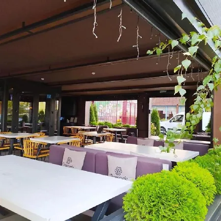 в жилом комплексе левитана,массив радужный *