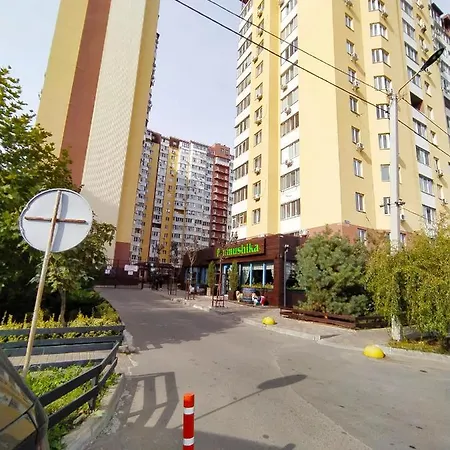 в жилом комплексе левитана,массив радужный Apartment